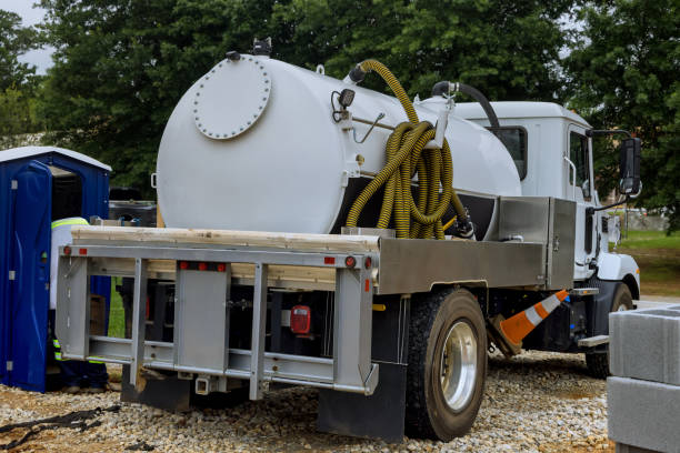 Portable Toilet Options We Offer in Brazoria, TX